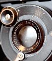 Старинная классическая фотокамера "Лола"