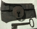 Cтаринный секционный замок .