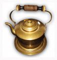 Старинный чайник с подставкой из латуни