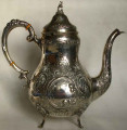 Кофейник старинный серебряный