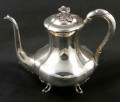 Кофейник старинный серебряный