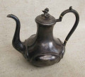 Кофейник старинный серебряный