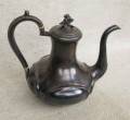 Кофейник старинный серебряный