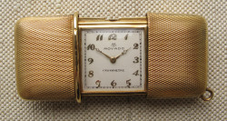 Movado хронометр, золото 750 проба,  74 грамма, Швейцария, 1930е гг., слайдер-автоподзавод, 33х47мм в сложеном виде, 71мм раскрытые.