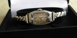 Наручные винтажные женские часы BULOVA Швейцария