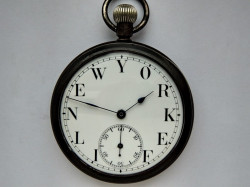 Старинные карманные часы "NEW YORK LIFE"