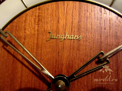 Антикварные настенные часы Junghans