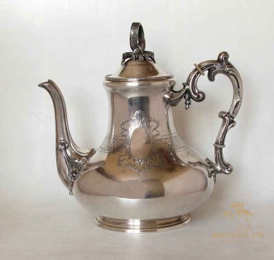 Чайник серебряный