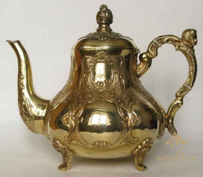 Чайник серебряный