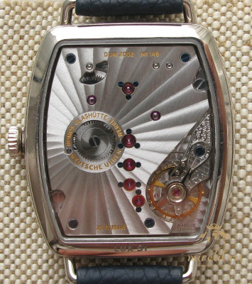 Наручные часы Nomos Lux