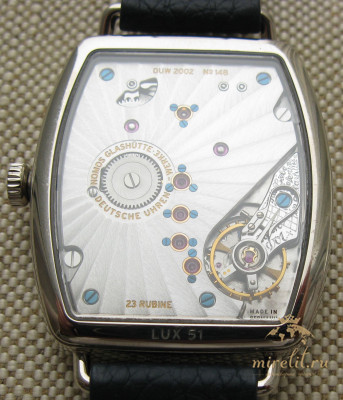 Наручные часы Nomos Lux