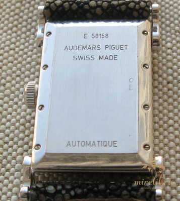 AUDEMARS PIGUET, E 58158, CANAPE BIG SIZE автоподзавод, Швейцария, золото 750 проба, 84грамма общий вес, 28х48мм. Ремень- кожа ската, бакли нет.