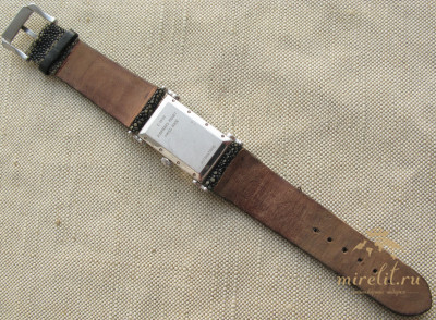 AUDEMARS PIGUET, E 58158, CANAPE BIG SIZE автоподзавод, Швейцария, золото 750 проба, 84грамма общий вес, 28х48мм. Ремень- кожа ската, бакли нет.